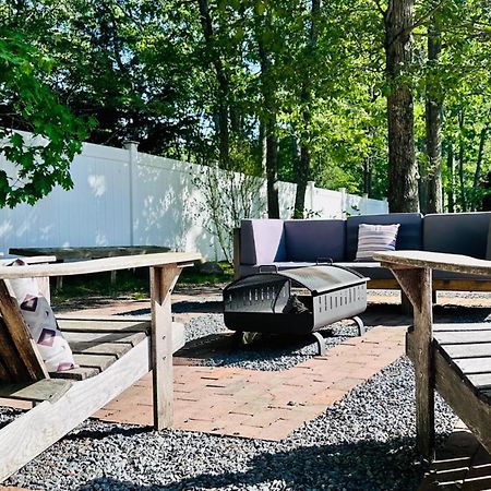 Nature'S Haven In The Hamptons With Pool East Hampton Exterior photo