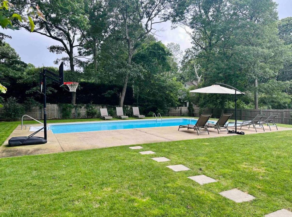 Nature'S Haven In The Hamptons With Pool East Hampton Exterior photo